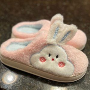 Plush Bunny Slippers with Rubber Sole  NWT Size 8.5 - 9